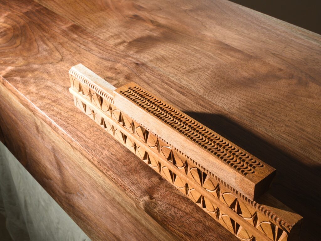 Blackwood Carving Sample Side