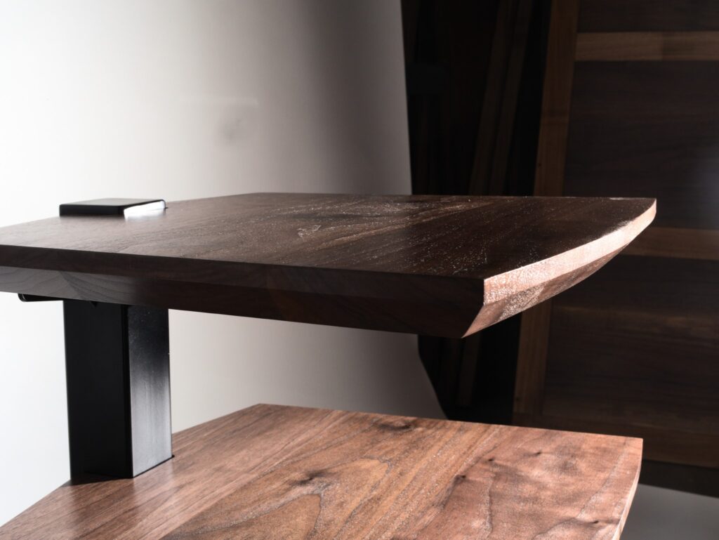 Tahuhu Audio Rack Shelf Thickness Detail