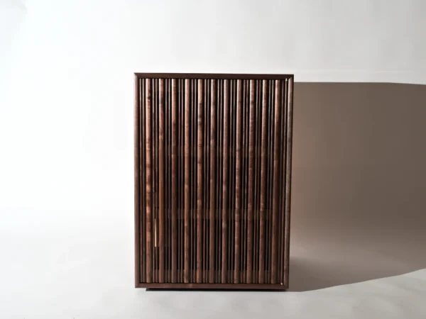 Motu Hifi Audiophile Cabinet For Lovers Of Song