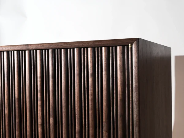 Motu Hifi Audiophile Cabinet Top Detail